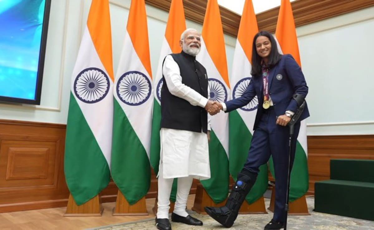 Pratika Rawal ends all speculations, poses with World Cup medal in meeting with PM Modi