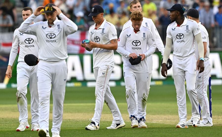 Ashes: England decide against playing pink-ball warm-up game despite a hammering in Perth Test