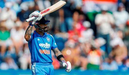Virat Kohli creates history, breaks Rahul Dravid's stunning all-time record Virat Kohli creates history, breaks Rahul Dravid's stunning all-time record - Cricket News Image